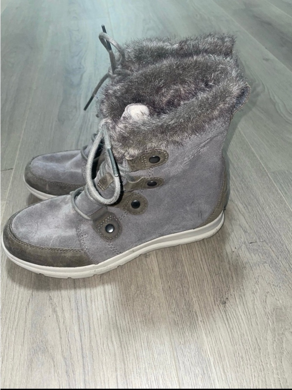 Sorel Women's Explorer Joan boots